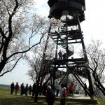 Mandloňovou stezkou k rozhledně